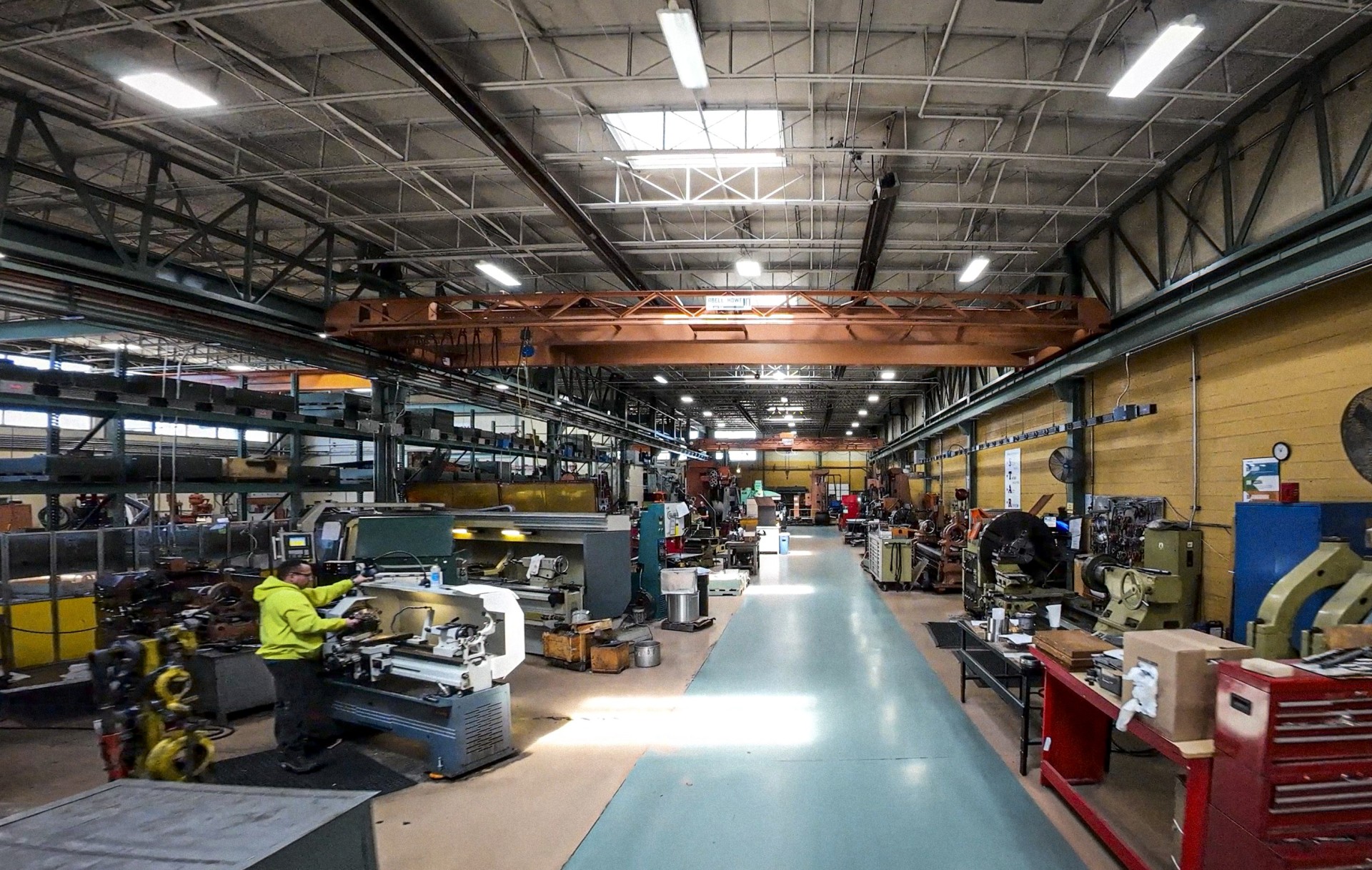 Inside Hydro 40th Street